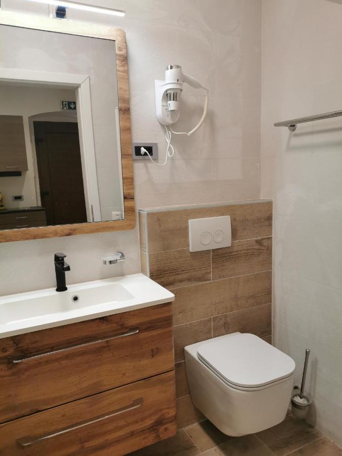 Apartmani Rosa I Linda Риека Экстерьер фото