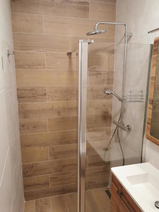 Apartmani Rosa I Linda Риека Экстерьер фото