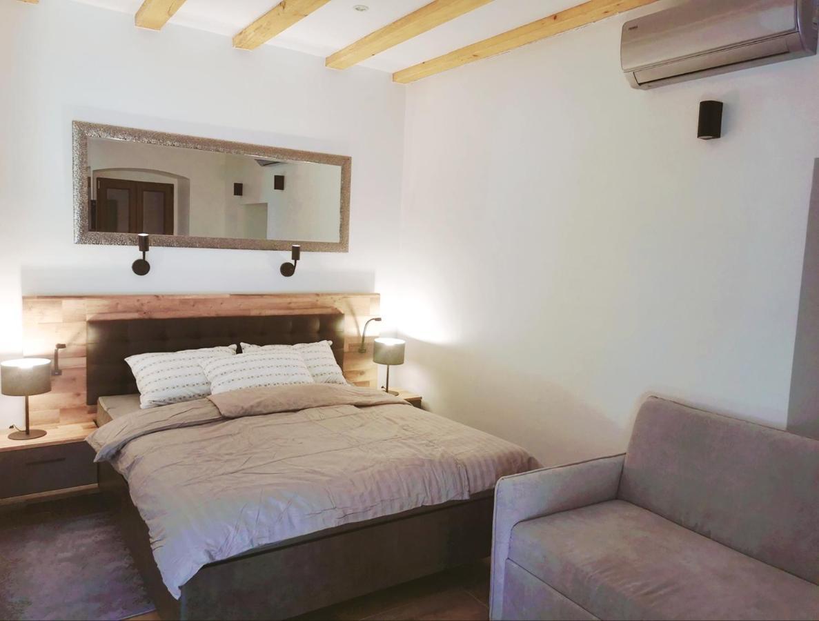 Apartmani Rosa I Linda Риека Экстерьер фото