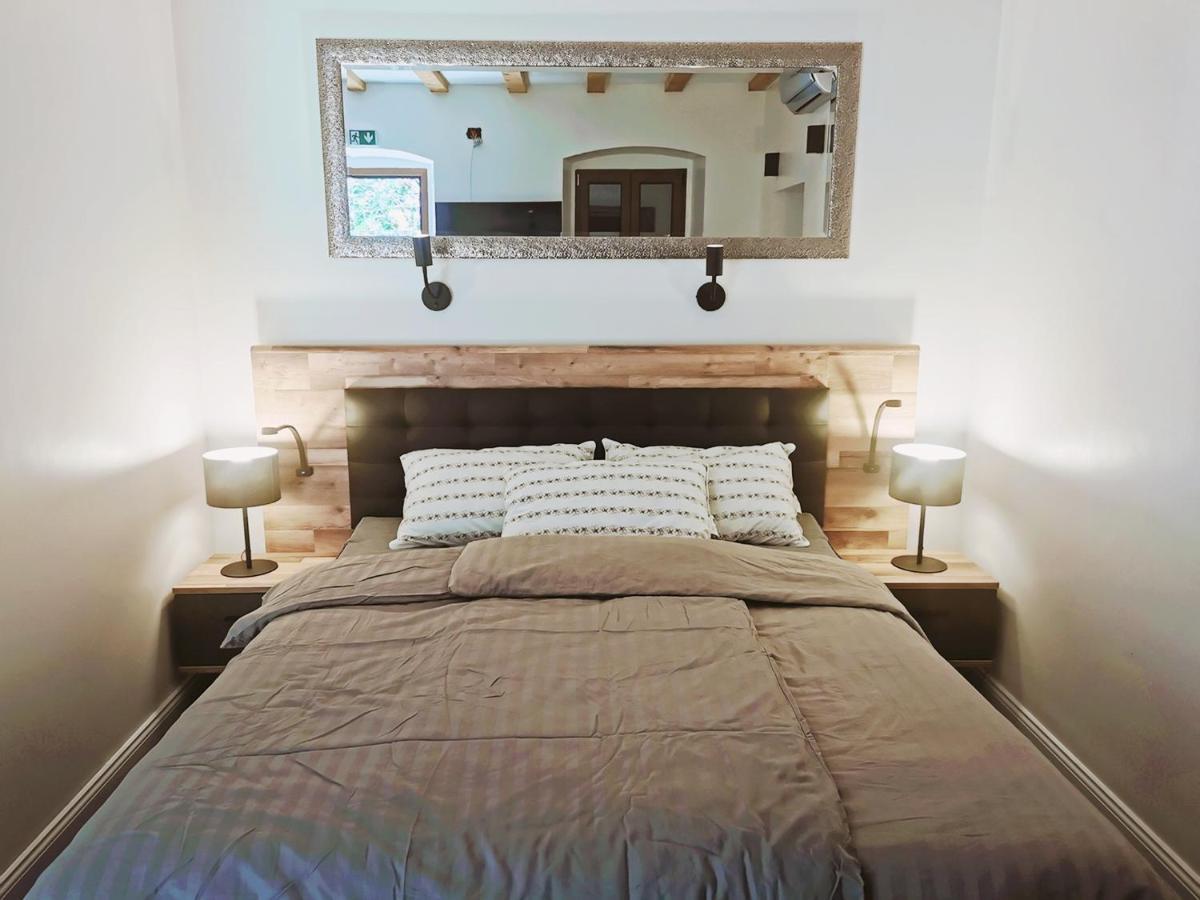 Apartmani Rosa I Linda Риека Экстерьер фото